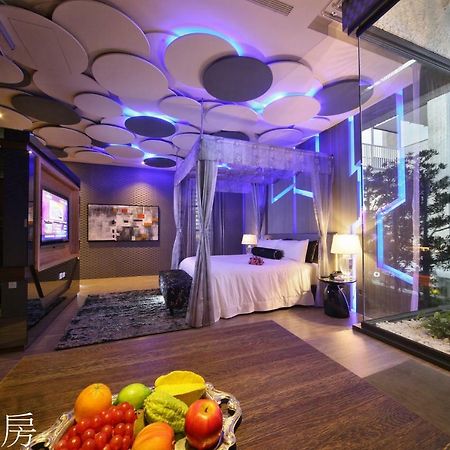 Doule Motel Taichung Exterior foto