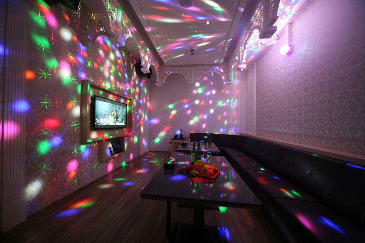 Doule Motel Taichung Exterior foto