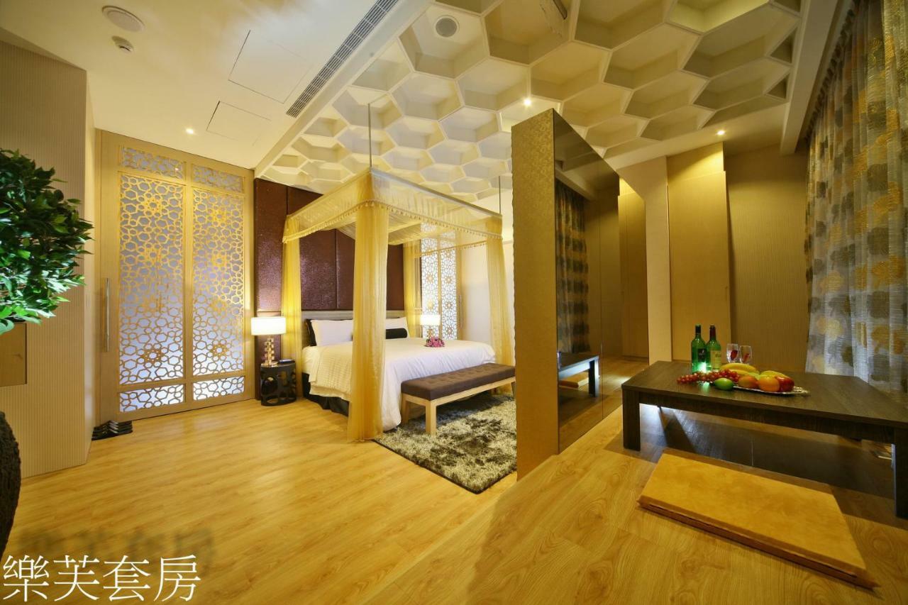Doule Motel Taichung Exterior foto